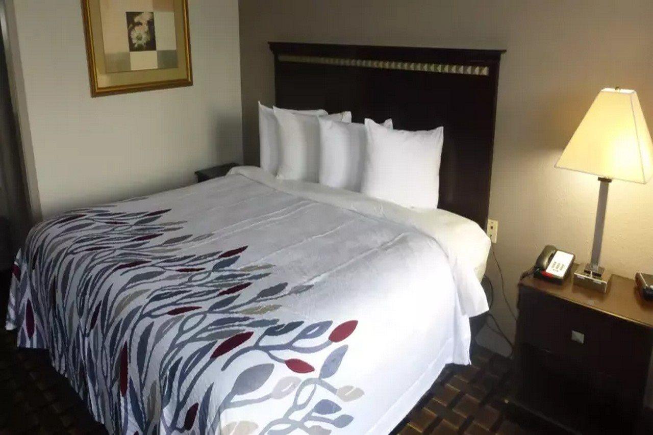 Red Roof Inn Evergreen Esterno foto