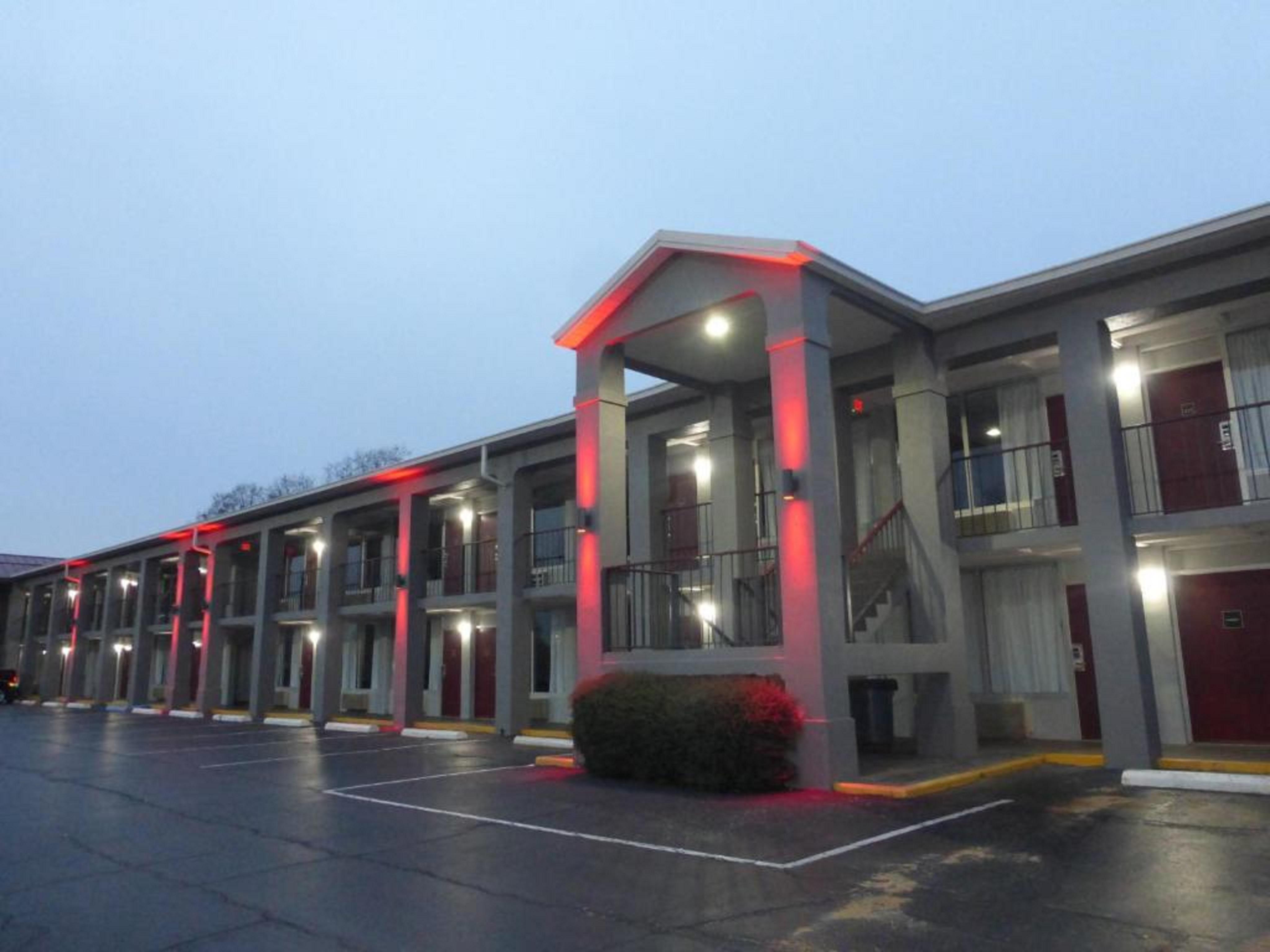 Red Roof Inn Evergreen Esterno foto
